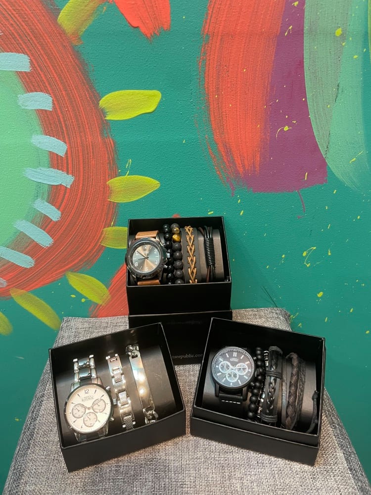 Men`s Republic Watch set with 4 Bracelets - Black