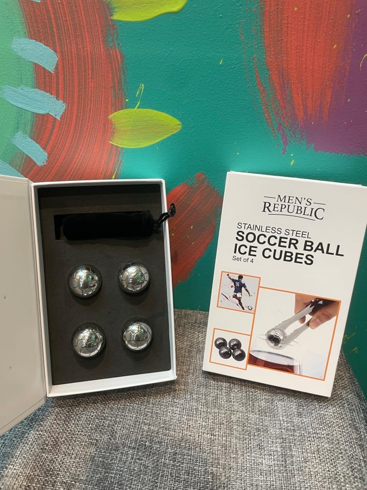 Men`s Republic Soccer Ball Ice Cubes - 4 Pieces