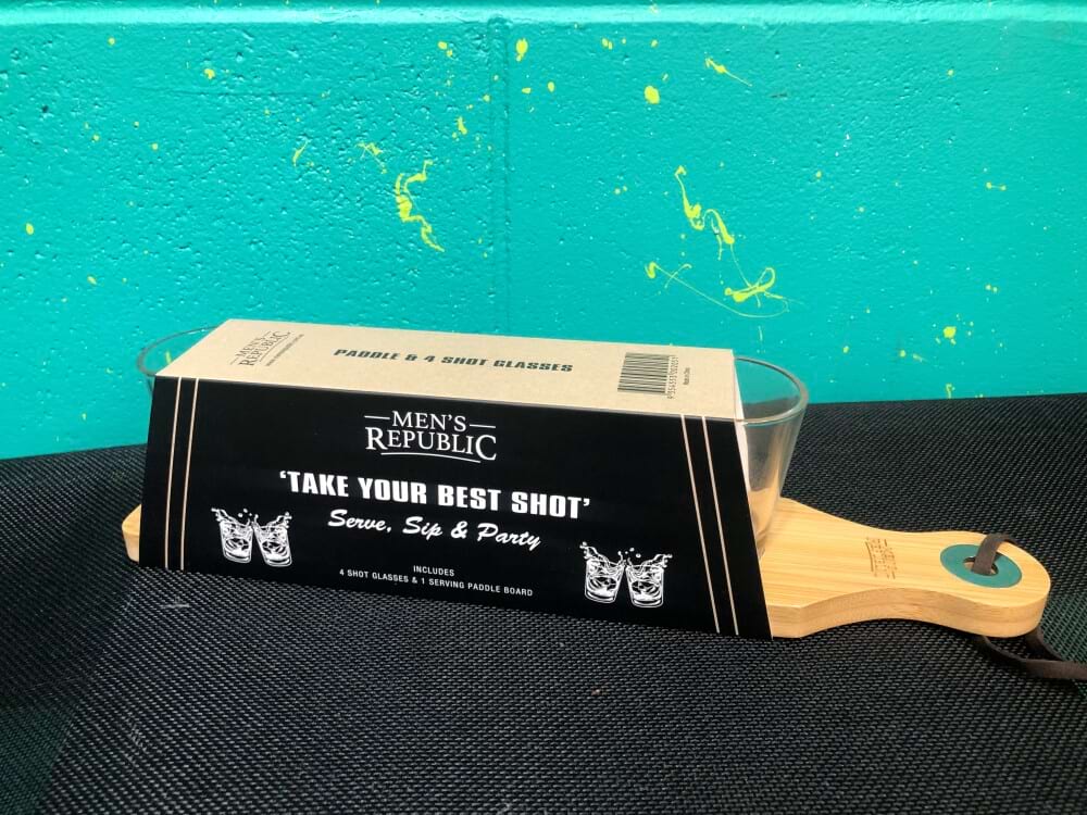 Men`s Republic Paddle with 4 Shot Glasses