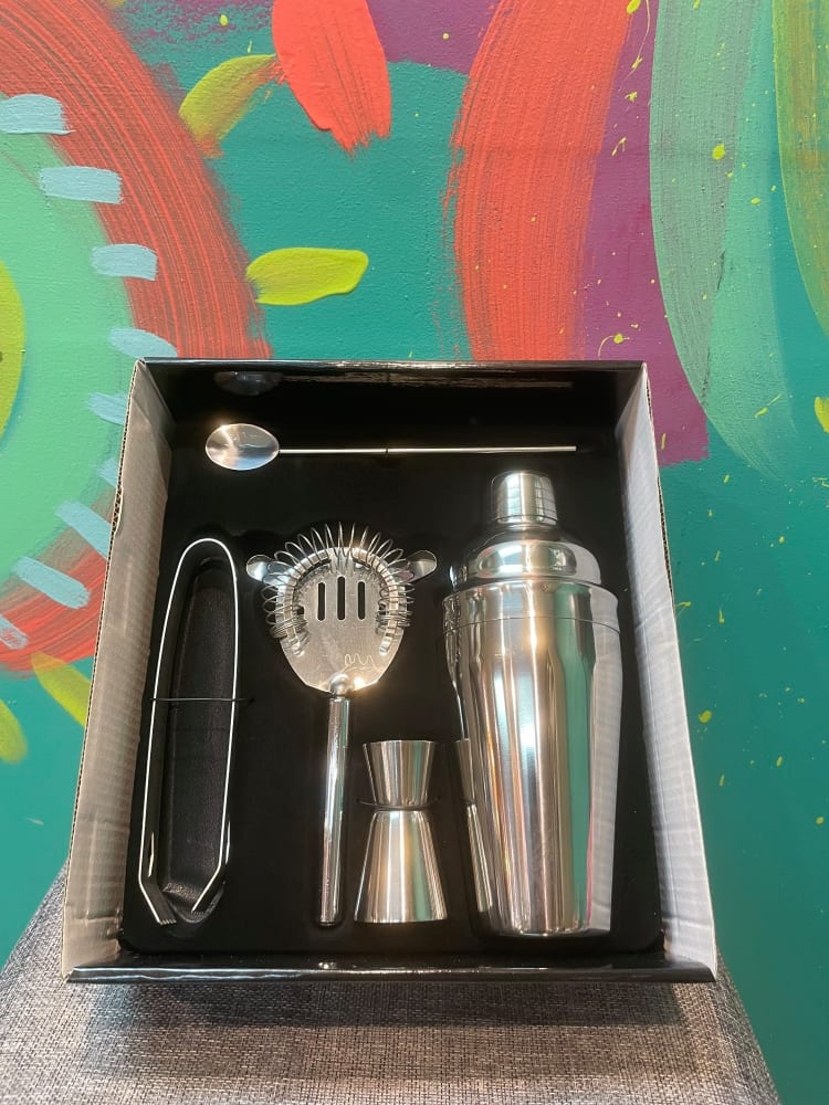 Men`s Republic 5pc Cocktail and Bar Gift Set