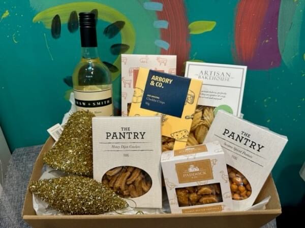 Savoury with Wine Hamper
